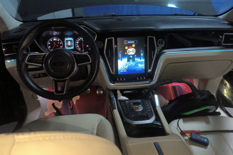 Used Zotye T700 2017 1.8T Dual-Clutch Luxury Model