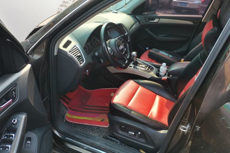 Used Audi Q5 2016 40 TFSI Technology Edition Driver Seat