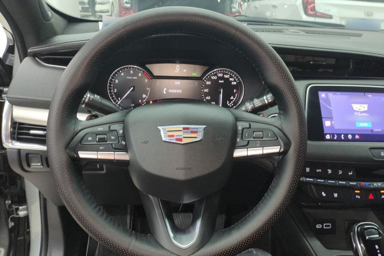 Used Cadillac XT4 2023 28T Two-Wheel Drive Prestige Version