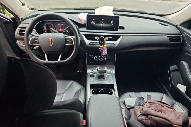 Used Hongqi H5 2022 Classic Model 1.5T DCT Flagship Edition Center Console