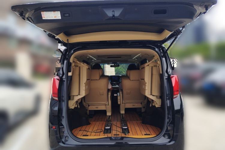 Used Toyota Alphard 2018 Revised Version 3.5L Luxury Edition Trunk