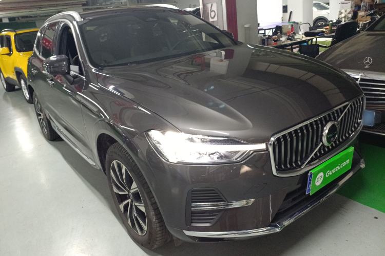 Used Volvo XC60 2023 B5 4x4 Smart Luxury Edition Exterior 1