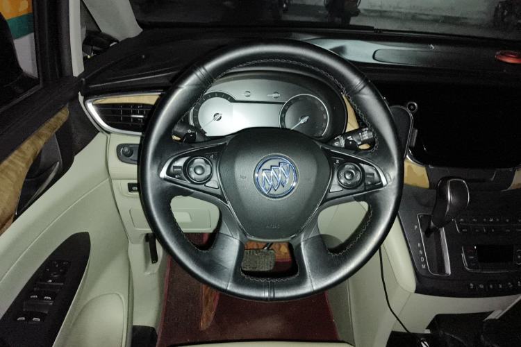 Used Buick GL8 2017 ES 28T Comfort Model China V Standard