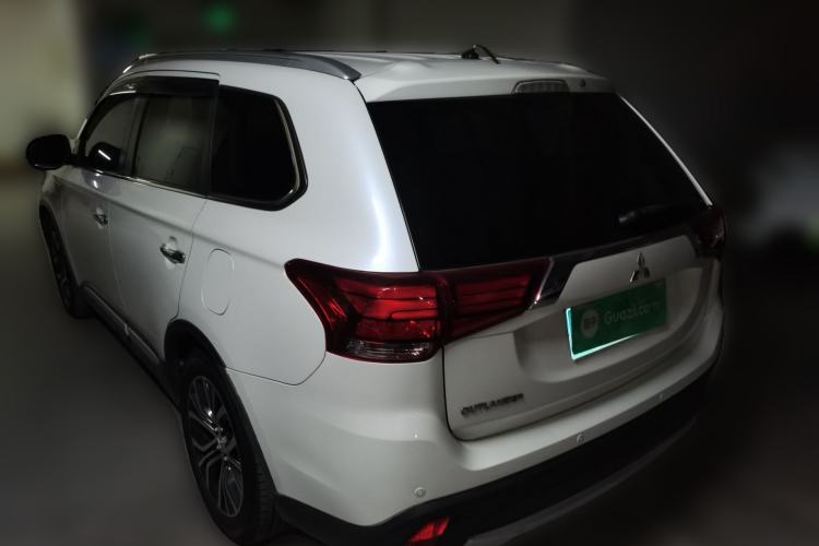 Used Mitsubishi Outlander 2016 2.4L 4x4 Elite Edition 5 Seats