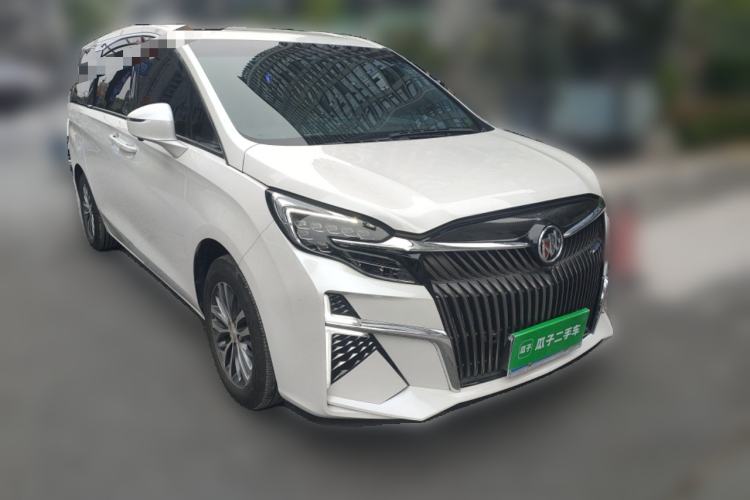 Used Buick GL8 2021 ES Landtrek 653T Comfort Edition Front Right 45 Deg