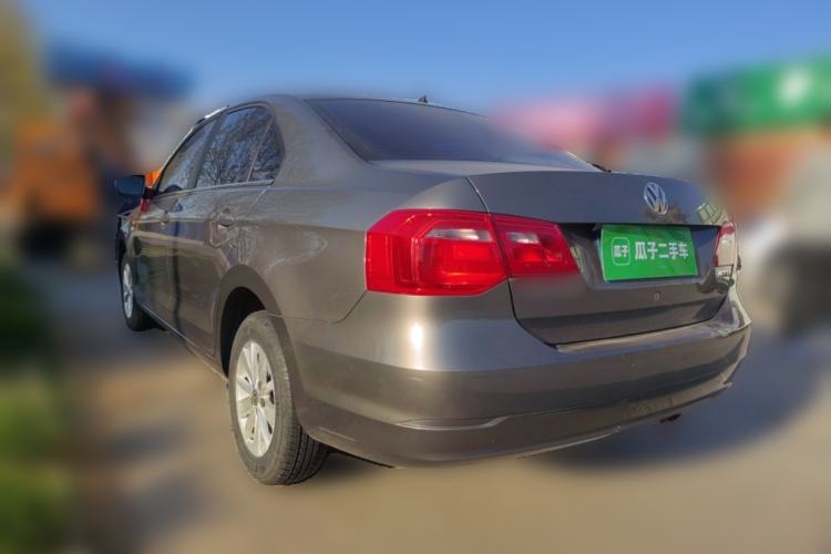 Used Volkswagen Jetta 2013 1.6L Manual Fashion Edition