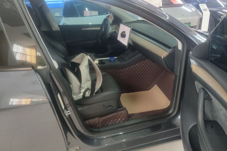 Used Tesla Model Y 2022 Performance High-Performance All-Wheel-Drive Version
