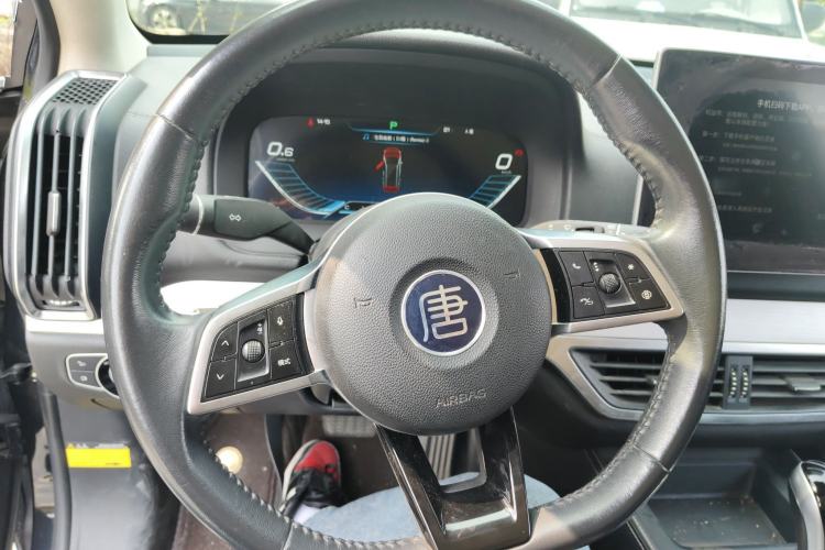 Used BYD Tang 2019 2.0T Automatic SmartConnect Luxury 7-Seater China VI Standard