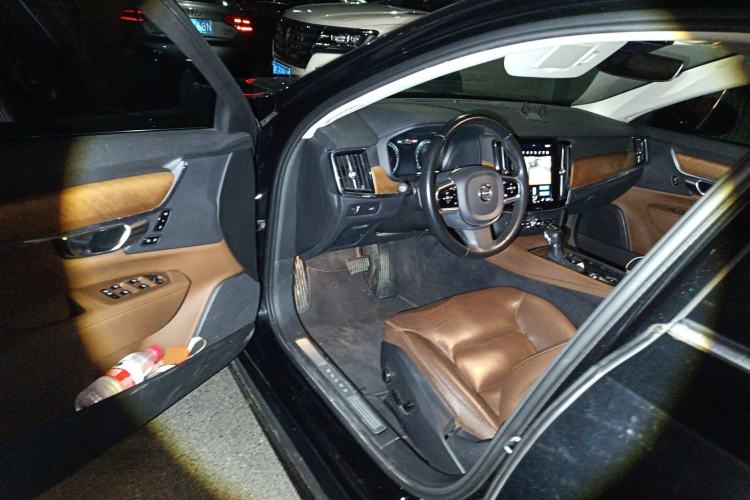 Used Volvo S90 2020 T5 Zhiyi Luxury Edition