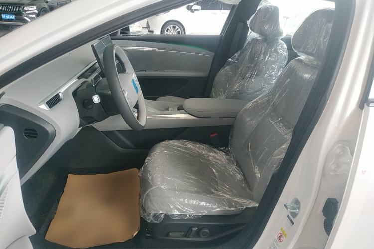 Used XPeng MONA M03 2025 502 Long-Range Max Left Front Seat