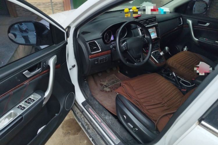 Used Haval H6 2015 Revised Version Sport Edition 1.5T Manual Transmission Two-Wheel Drive Elite Grade
