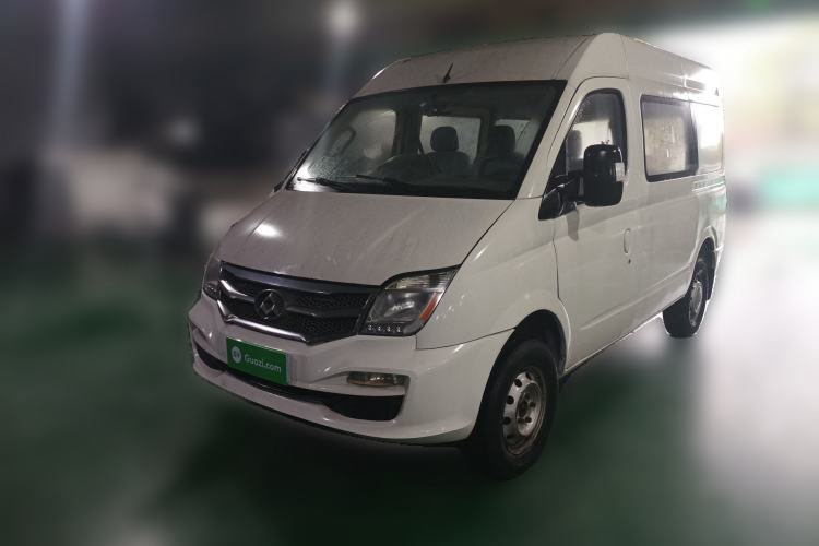 Used SAIC MAXUS Xintu V80 2017 2.5T 5-Speed Manual Aoyuntong China IV Short Wheelbase Mid-Height 5/6/10-Seater
