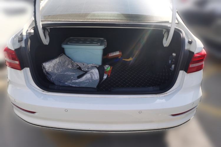 Used Volkswagen Lavida 2019 1.5L Automatic Comfort Edition China VI Standard Trunk