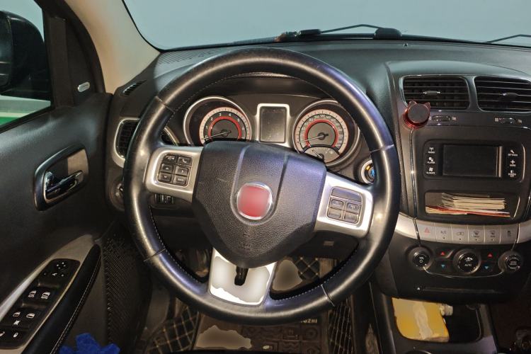 Used Fiat Freemont 2012 2.4L Luxury Edition Steering Wheel