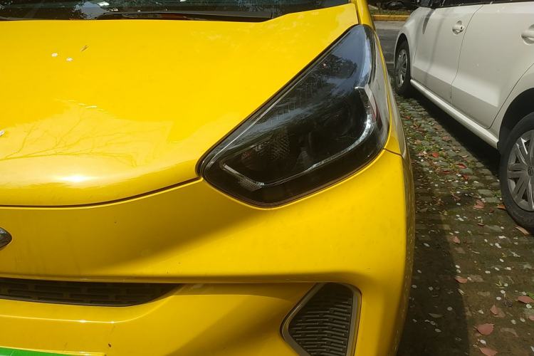 Used Chery QQ Little Ant 2021 150 000 Yuan "Ant Fan" Edition New Ant Cool Version Lithium-Ion Battery Left Front Headlight