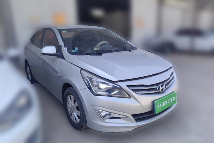 Used Hyundai Verna (older generation) 2014 1.4L Manual Smart GLS Trim