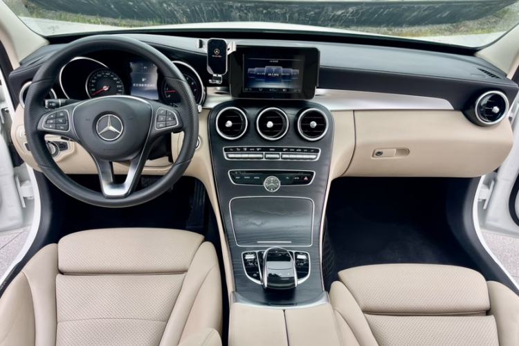 Used Mercedes-Benz C-Class 2016 C 200 L Sport Edition
