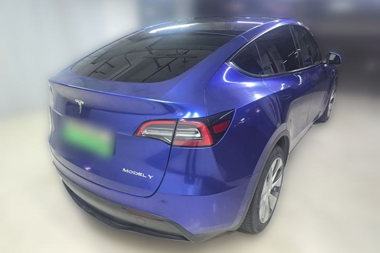 Used Tesla Model Y 2021 Long-Range All-Wheel-Drive Version