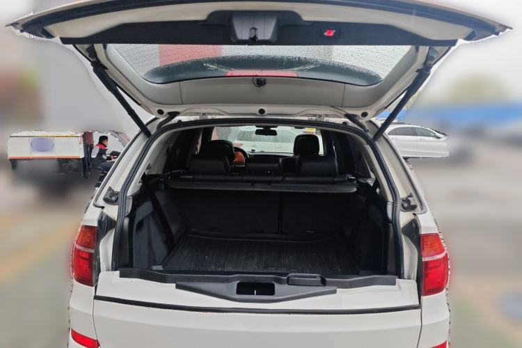 Used BMW X5 2011 xDrive35i Luxury Model Trunk