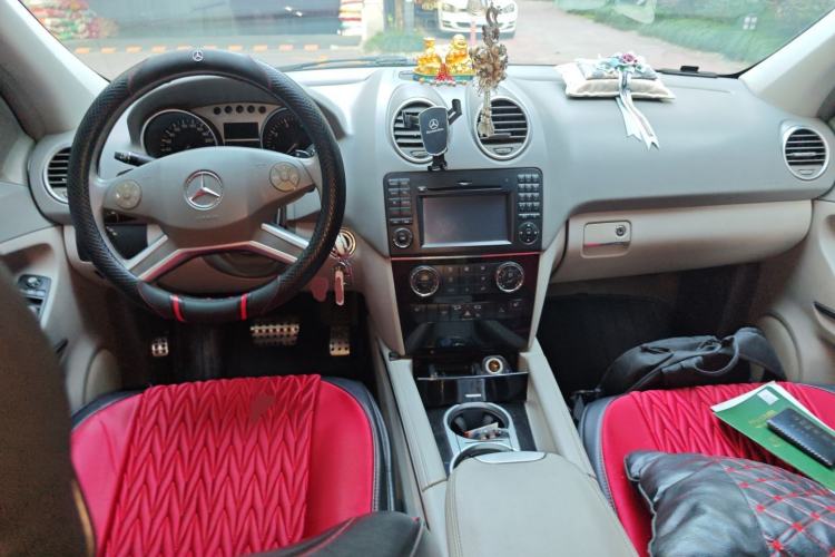 Used Mercedes-Benz M-Class 2010 ML 300 4MATIC
