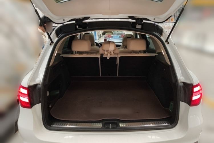 Used Mercedes-Benz GLC 2016 GLC 260 4MATIC Luxury Model
