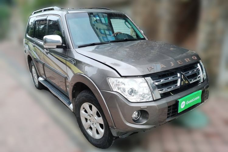 Used Mitsubishi Pajero 2014 3.0L Elite Edition
