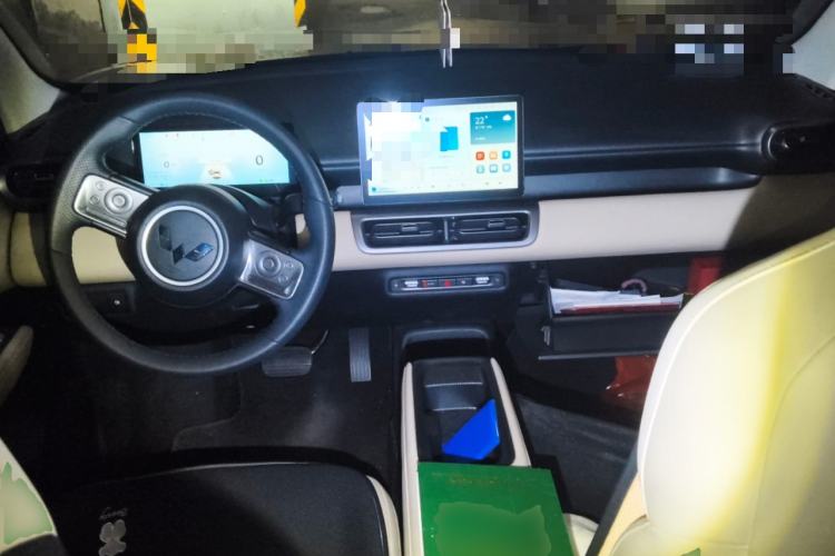 Used Wuling Bingo PLUS 2024 330 km Range Five-Seater Version