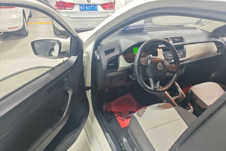 Used Skoda Fabia 2015 1.4L Manual Front-Wheel Drive Model
