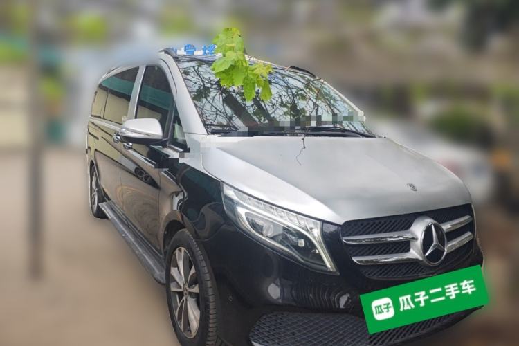 Used Mercedes-Benz V-Class 2021 V 260 Prestige Edition Front Right 45 Deg