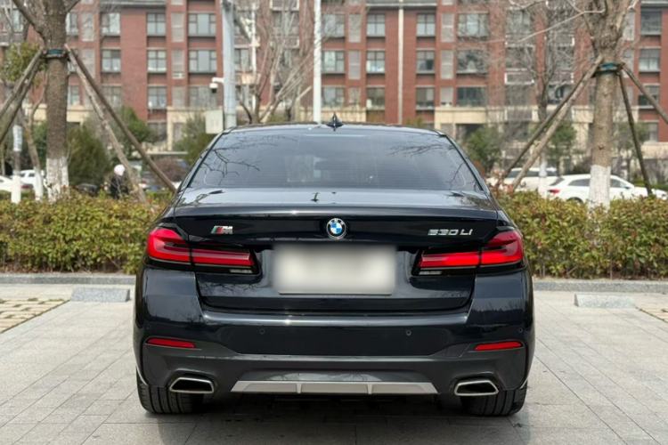 Used BMW 5 Series 2022 Restyled 530Li Leading Edition M Sport Package
