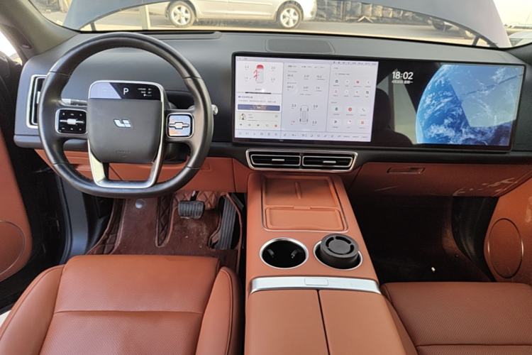 Used Li Auto L8 2023 Pro Model
