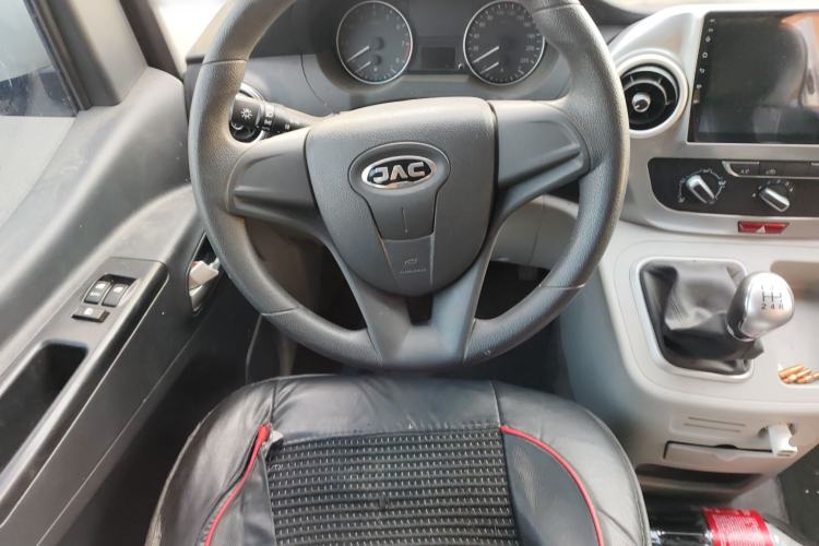 Used JAC Refine M3 2023 PLUS 1.5T 5/7-seat Classic Edition