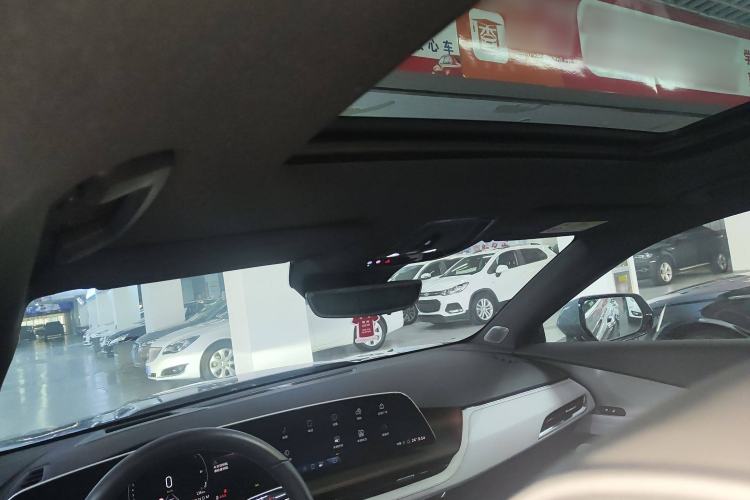 Used Cadillac GT4 2023 25T Prestige Version
