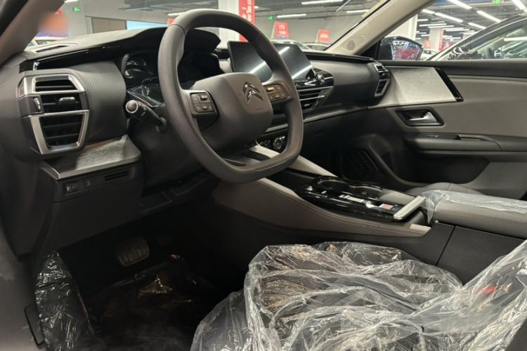 Used Citroen C5 X 2025 Model 1.6T Overseas Edition
