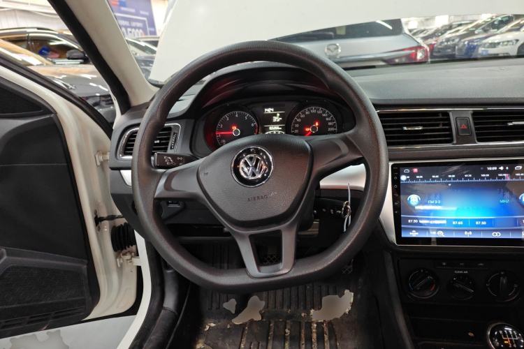 Used Volkswagen Lavida 2017 1.6L Manual Fashion Edition