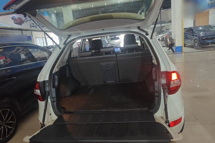 Used Renault Koleos 2014 Revised Version 2.0L Two-Wheel Drive Fashion Edition Trunk