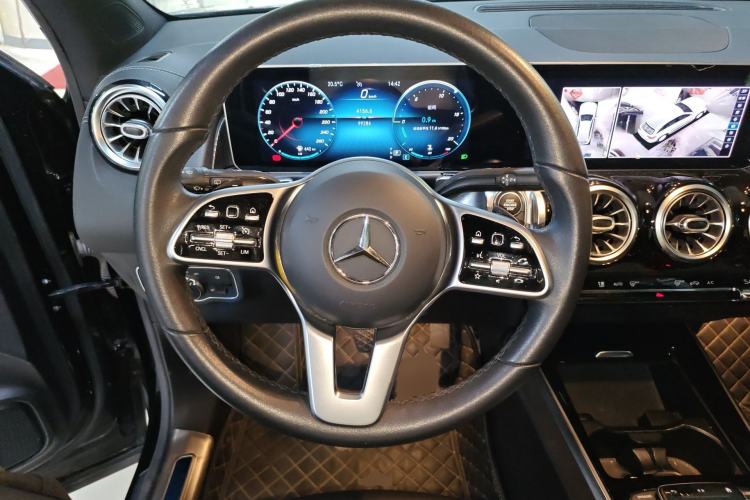Used Mercedes-Benz GLB 2020 Facelift GLB 200 Fashion Edition Steering Wheel