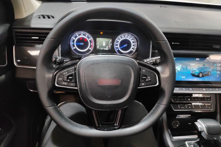 Used Sinotruk VGV U70 2020 1.5T Automatic Smart Luxury 7-Seater Steering Wheel