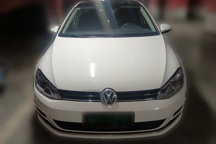 Used Volkswagen Golf 2016 230TSI Automatic Luxury Version
