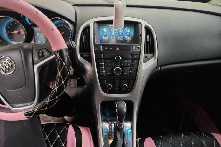 Used Buick GT 2013 XT 1.6L Automatic Fashion Edition
