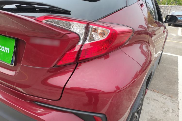 Used Toyota IZOA 2018 2.0L Yichi Version China VI Standard