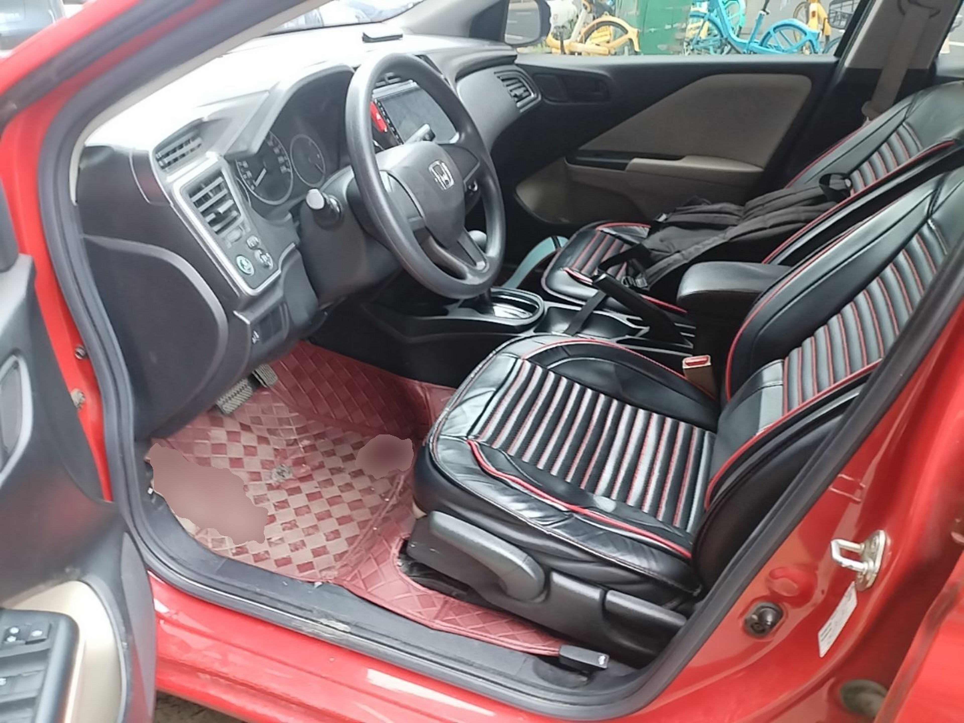 Interior delantero