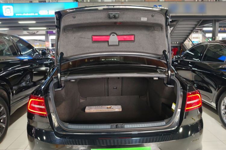 Used Volkswagen Magotan 2019 330TSI DSG Luxury Version China VI Standard Trunk