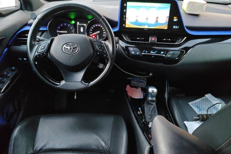 Used Toyota IZOA 2018 2.0L Yichi Version China VI Standard