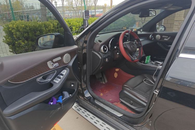 Used Mercedes-Benz GLC 2018 GLC 300 4MATIC Sport Edition Driver Seat