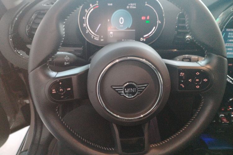 Used MINI Clubman 2023 Refresh 1.5T COOPER Connoisseur