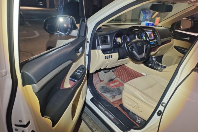 Used Toyota Highlander 2015 2.0T Four-Wheel Drive Luxury Edition 7-Seater
