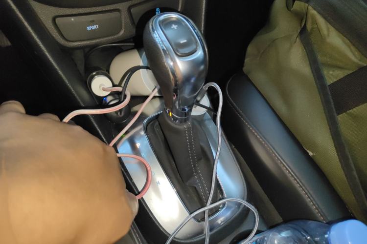 Used Buick Encore 2015 1.4T Automatic Two-Wheel Drive Urban Leading Model Gear Lever