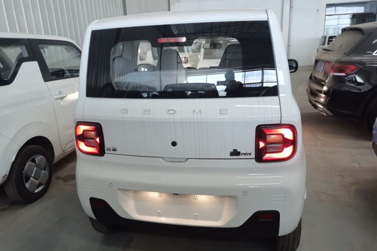 Used Geely Galaxy Panda 2024 Panda Mini 200km Endurance Bear
