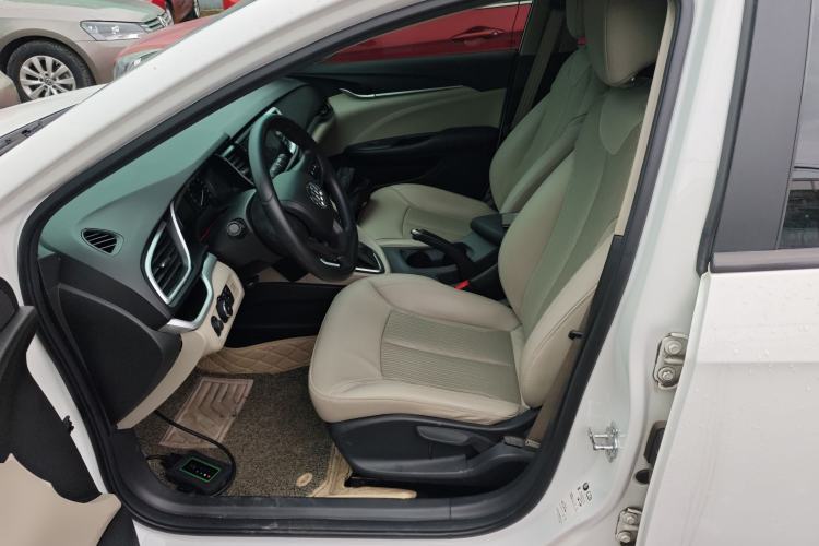 Used Buick GT 2017 15N Automatic Elite Version Left Front Seat